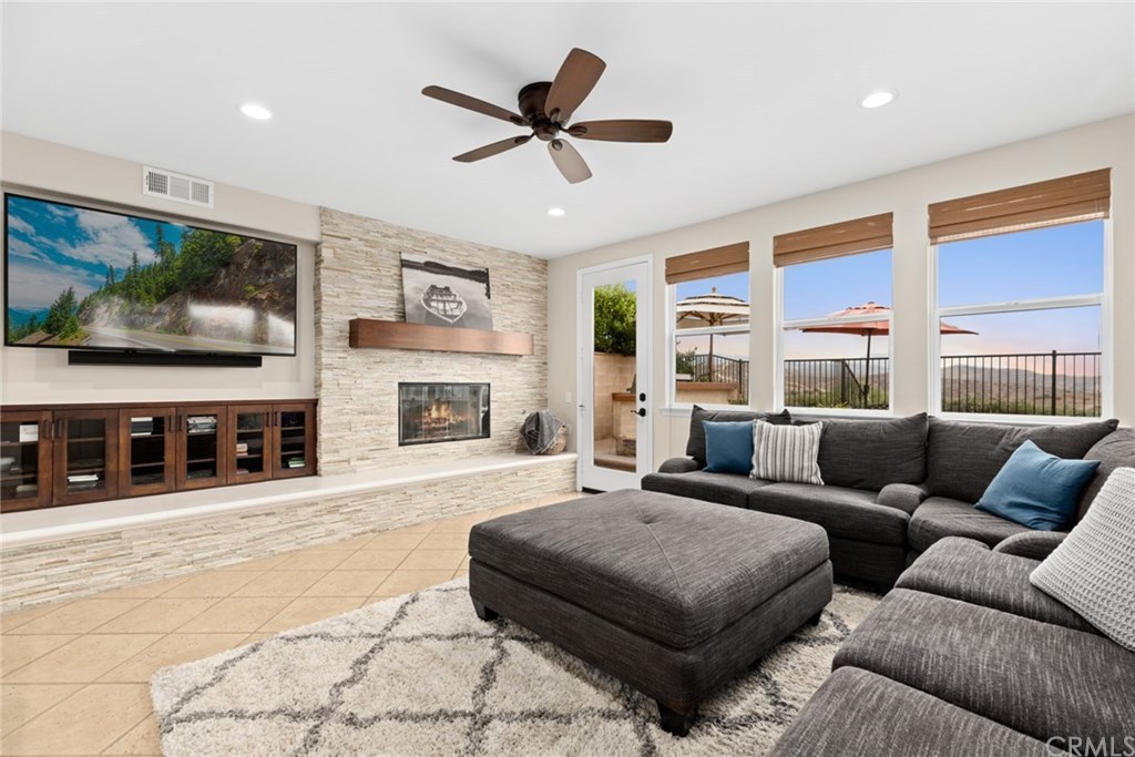 Living room with a large Sofa